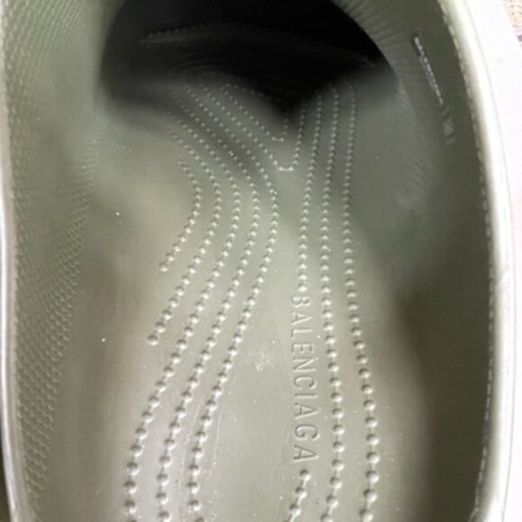 LUXURY DESIGNER ALERT!  Balenciaga Mule Rubber Crocs - Picture 9 of 16